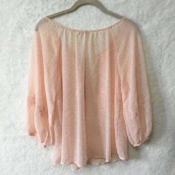 Under Skies Sheer Blush Flower Pattern Blouse - Picture 7 of 9